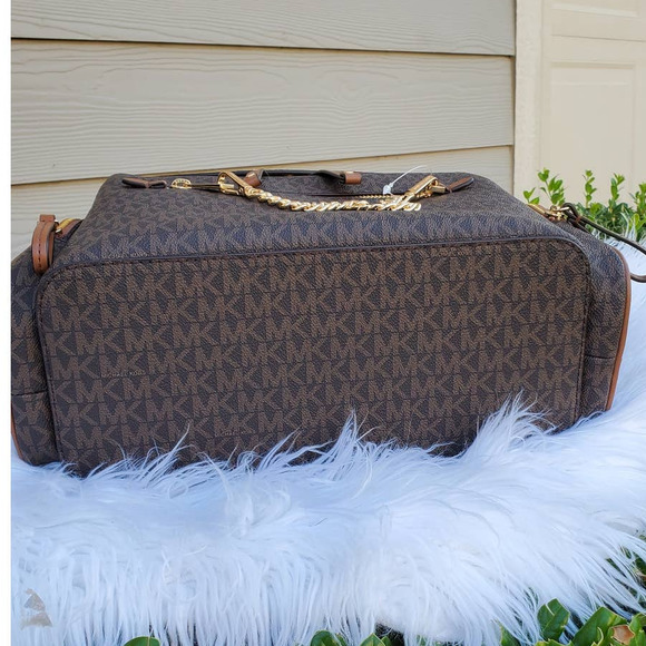 New 🎀 Michael Kors Backpack LG Chain & Wallet Set - Picture 6 of 14